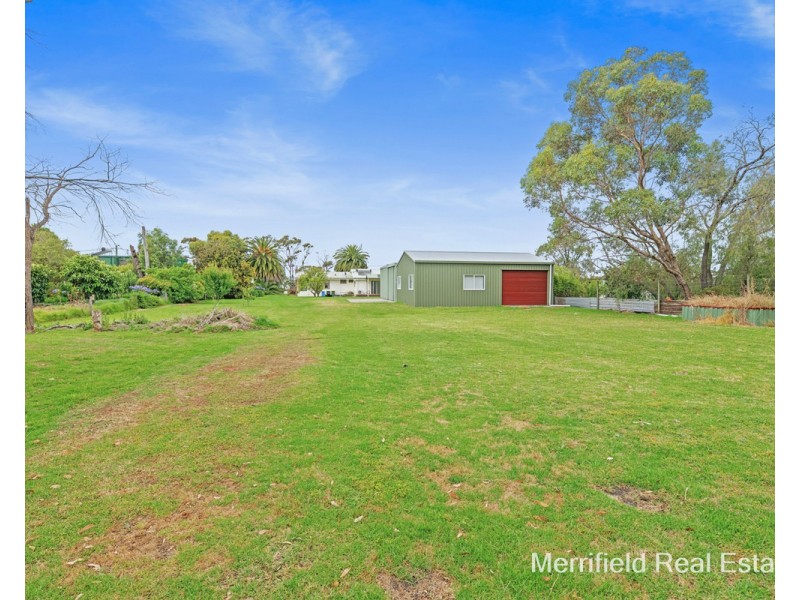 111 The Esplanade, Lower King WA 6330