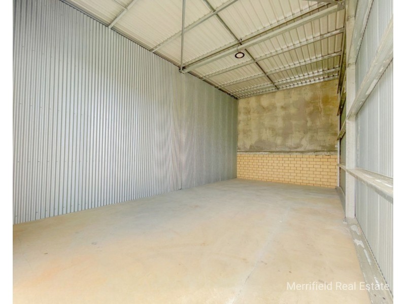 22/370A Albany Highway, Orana WA 6330