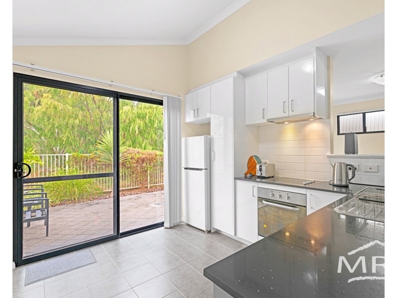 16/20 Grove Street West, Little Grove WA 6330