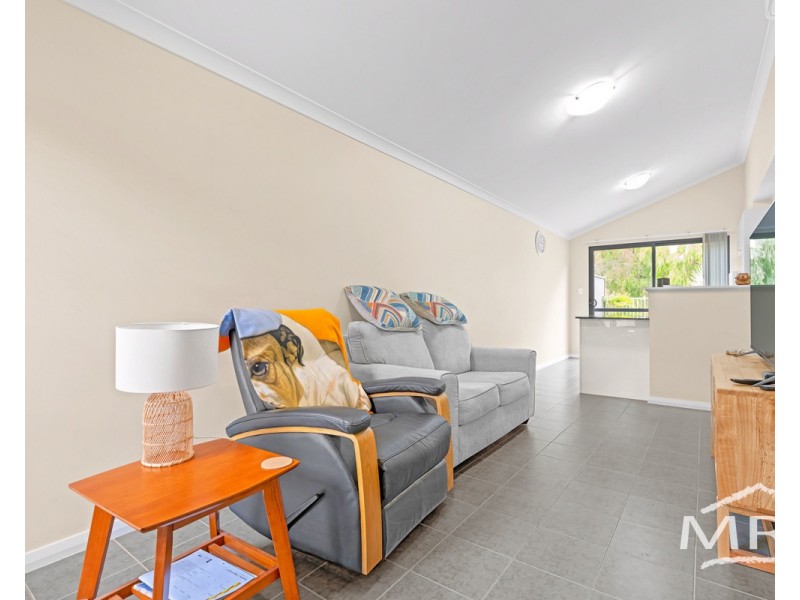 16/20 Grove Street West, Little Grove WA 6330