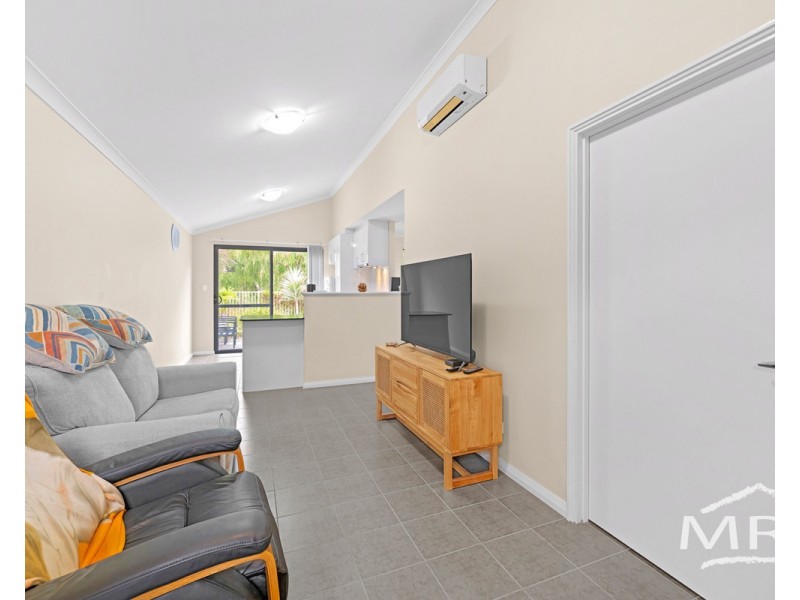 16/20 Grove Street West, Little Grove WA 6330