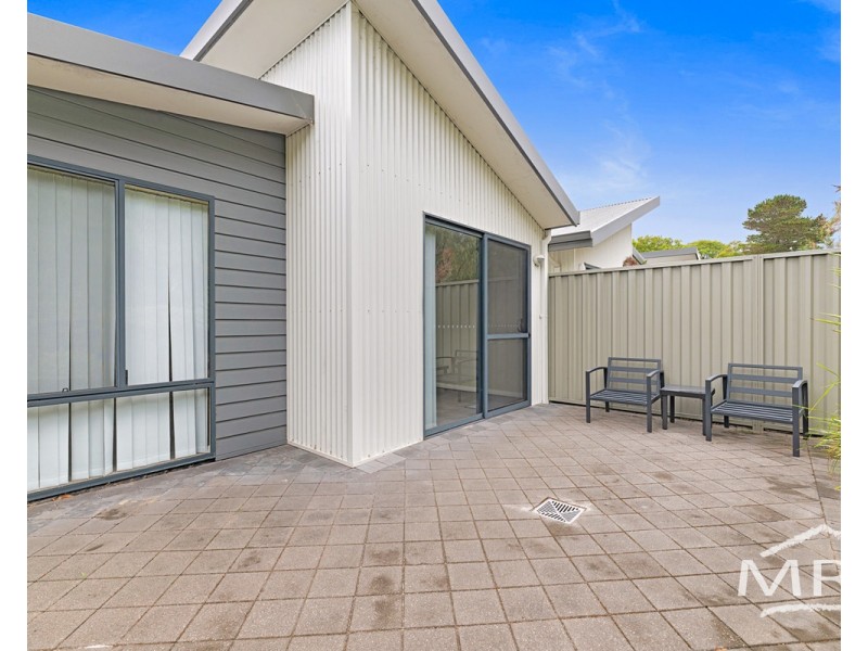 16/20 Grove Street West, Little Grove WA 6330