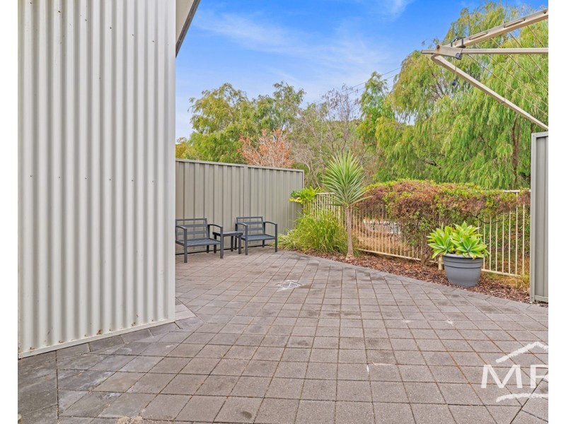 16/20 Grove Street West, Little Grove WA 6330