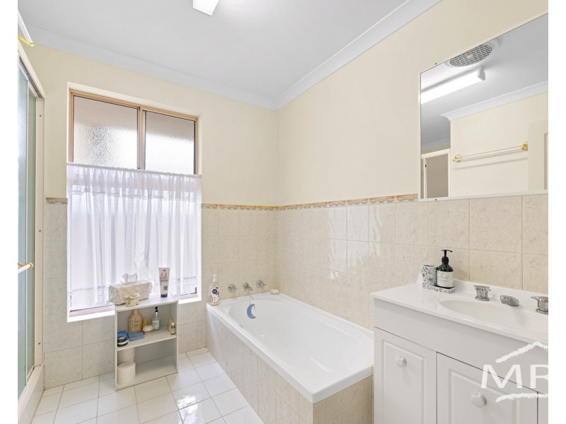 12 The Outlook, Bayonet Head WA 6330