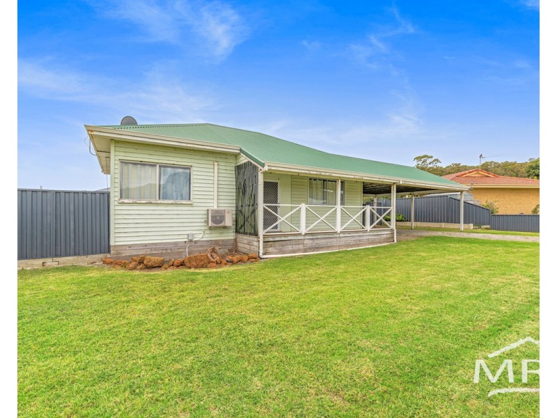 24 Bathurst Street, Mira Mar WA 6330