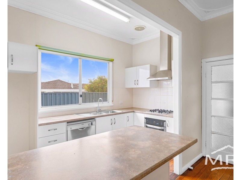 24 Bathurst Street, Mira Mar WA 6330