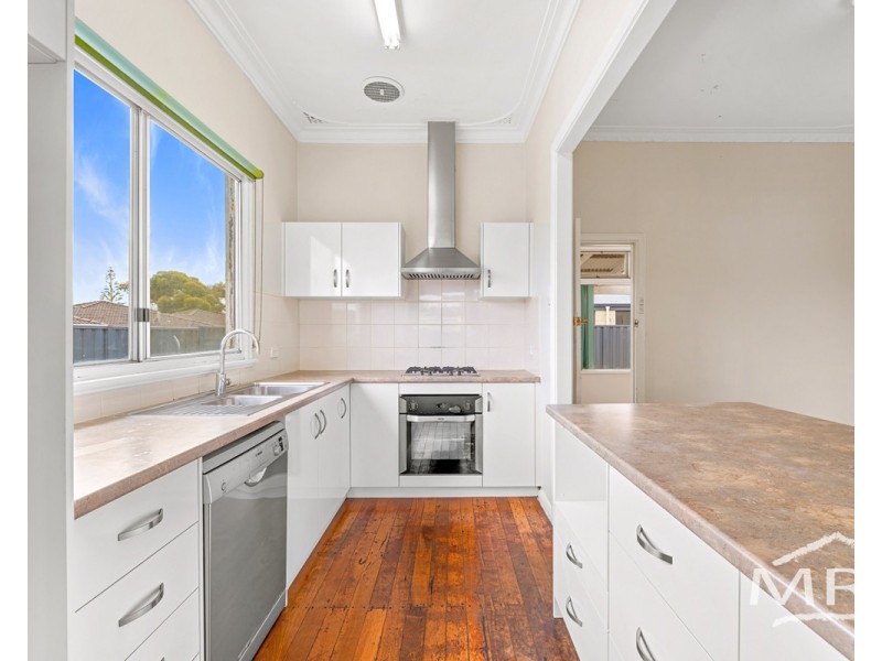 24 Bathurst Street, Mira Mar WA 6330