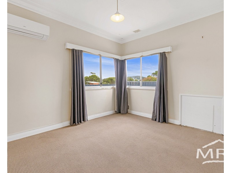 24 Bathurst Street, Mira Mar WA 6330