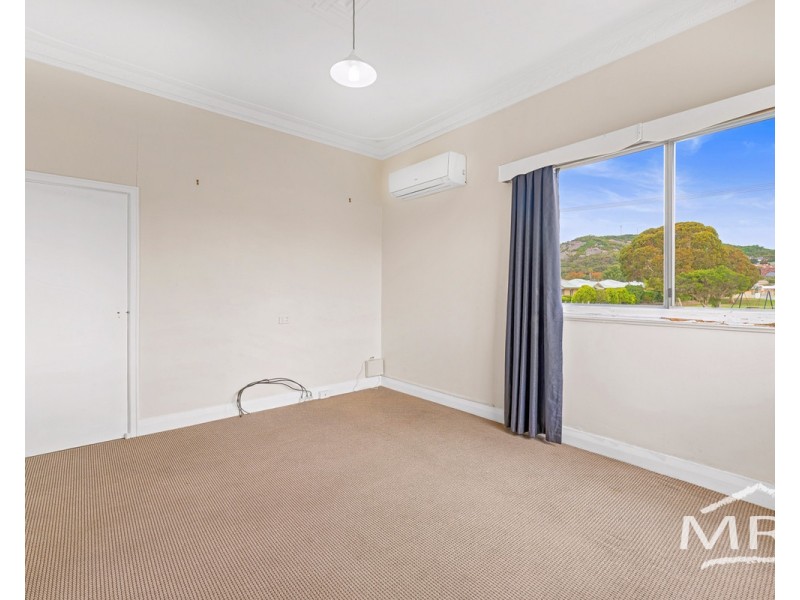 24 Bathurst Street, Mira Mar WA 6330