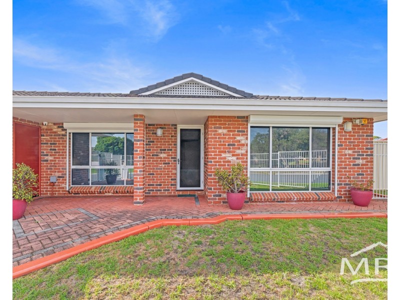 28 Lorenzo Way, Orana WA 6330