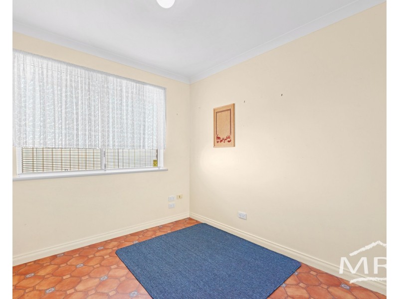 28 Lorenzo Way, Orana WA 6330