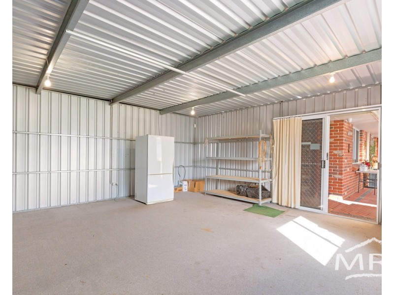 28 Lorenzo Way, Orana WA 6330