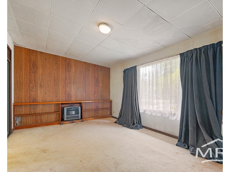 8 Moortown Road, Gledhow WA 6330