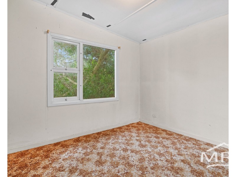 8 Moortown Road, Gledhow WA 6330