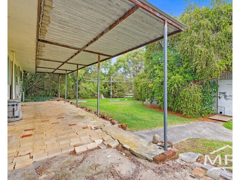 8 Moortown Road, Gledhow WA 6330