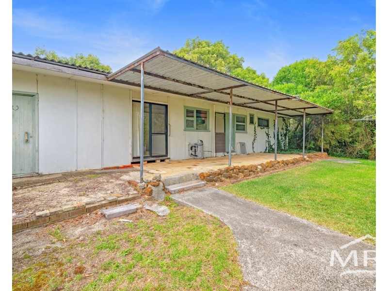 8 Moortown Road, Gledhow WA 6330