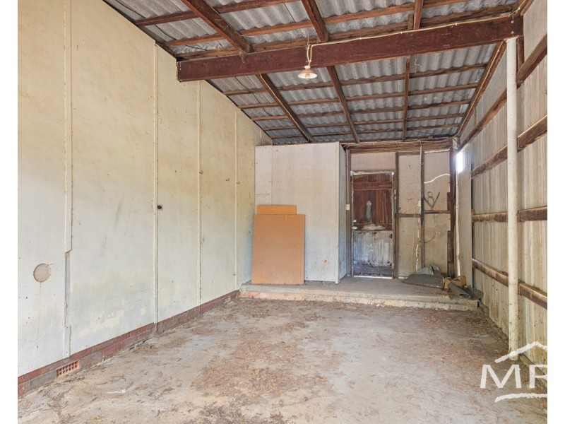 8 Moortown Road, Gledhow WA 6330