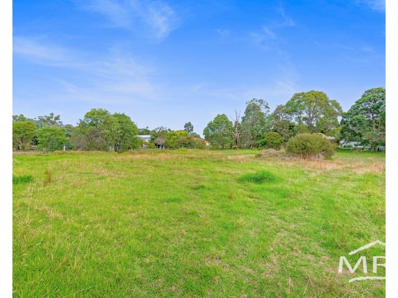 8 Moortown Road, Gledhow WA 6330