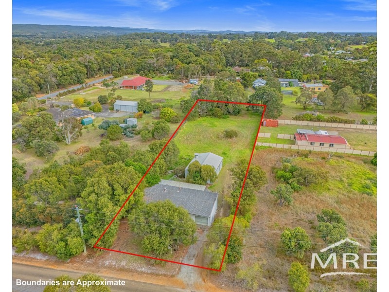 8 Moortown Road, Gledhow WA 6330