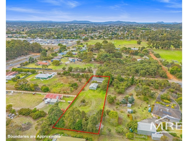 8 Moortown Road, Gledhow WA 6330