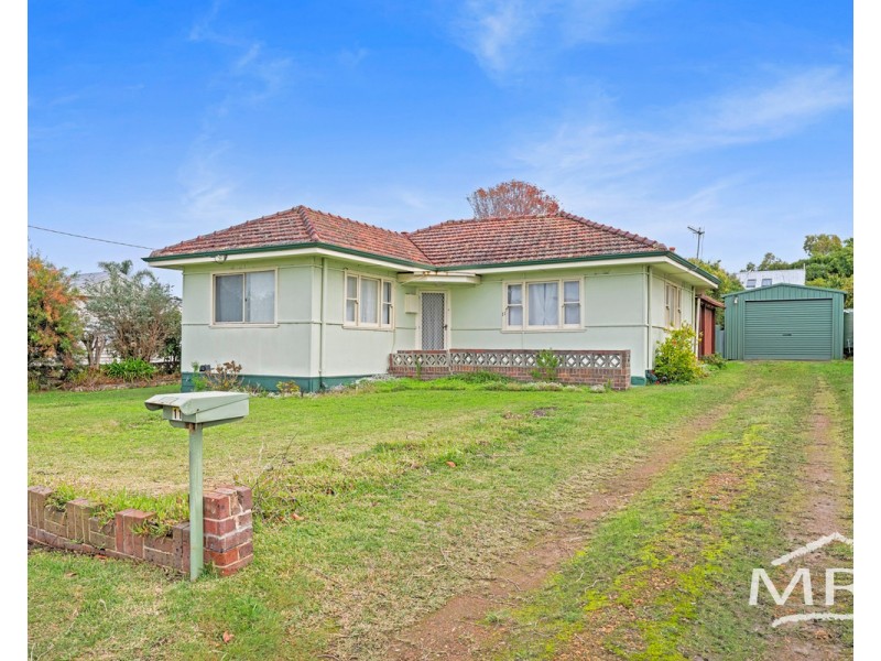 11 Leslie Street, Yakamia WA 6330