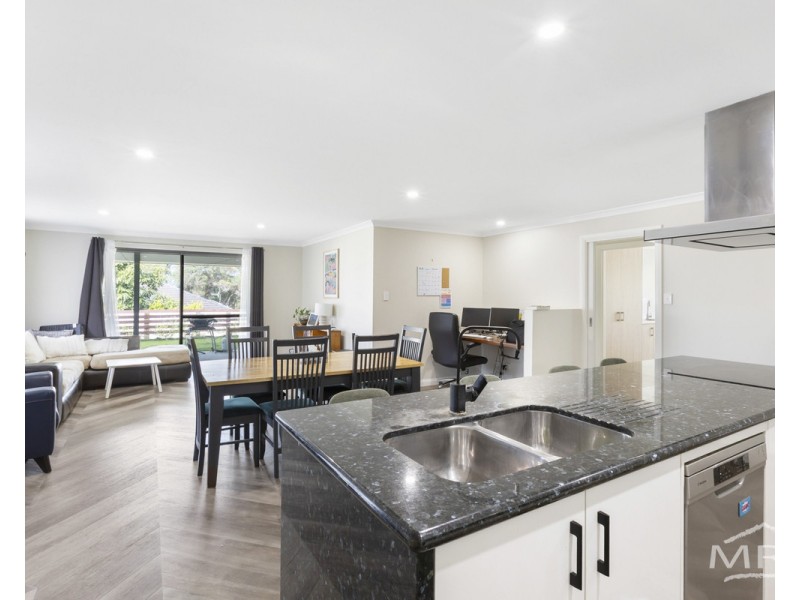 5 Gifford Street, Lockyer WA 6330