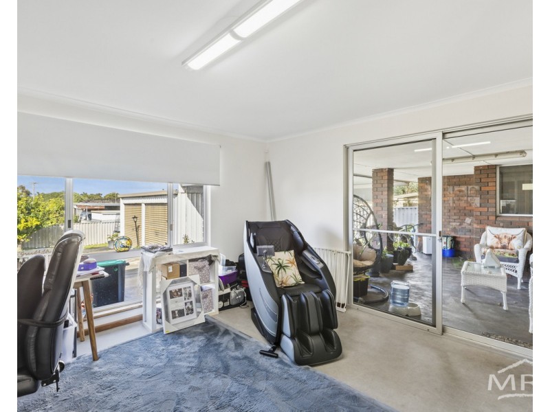 15 Sherwood Drive, Mckail WA 6330