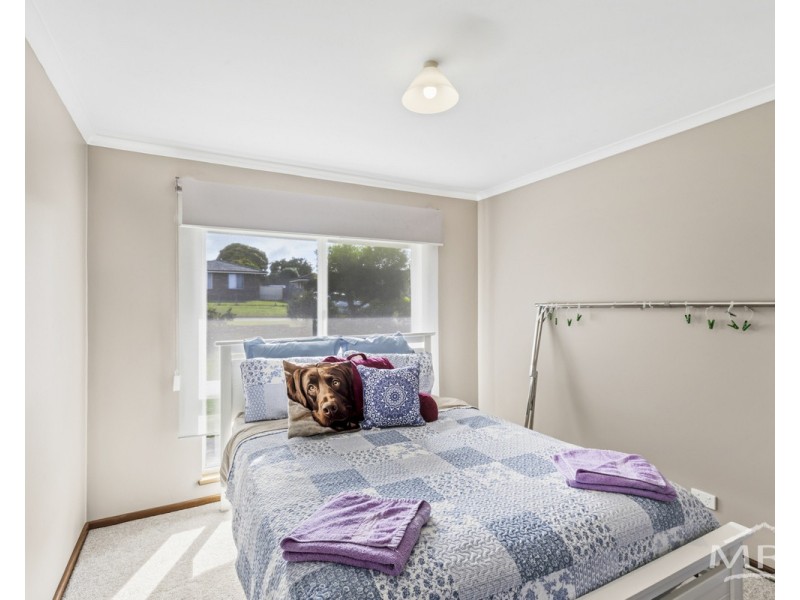 15 Sherwood Drive, Mckail WA 6330