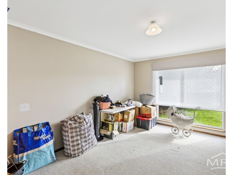 15 Sherwood Drive, Mckail WA 6330