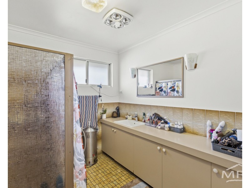 15 Sherwood Drive, Mckail WA 6330