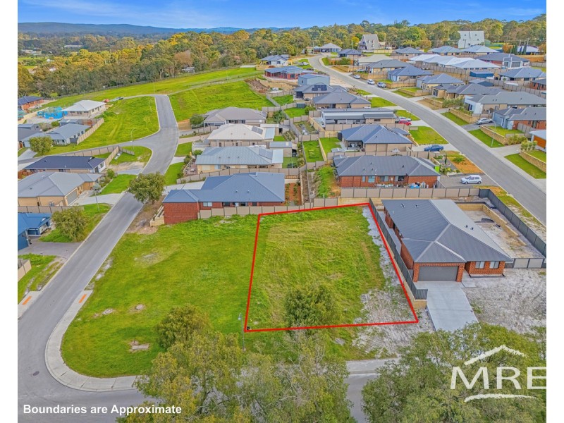 22 Greyhound Circle, Gledhow WA 6330