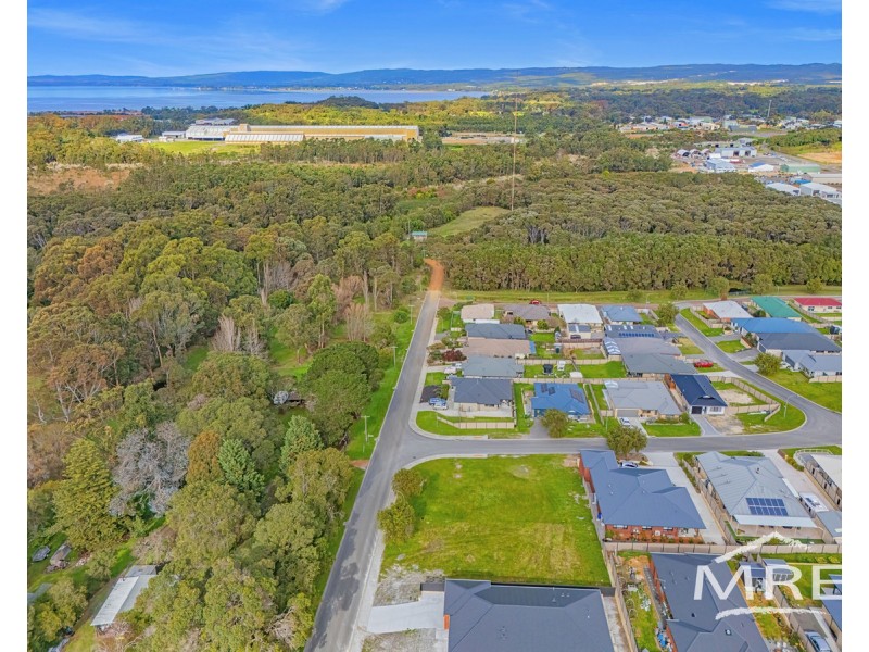 22 Greyhound Circle, Gledhow WA 6330
