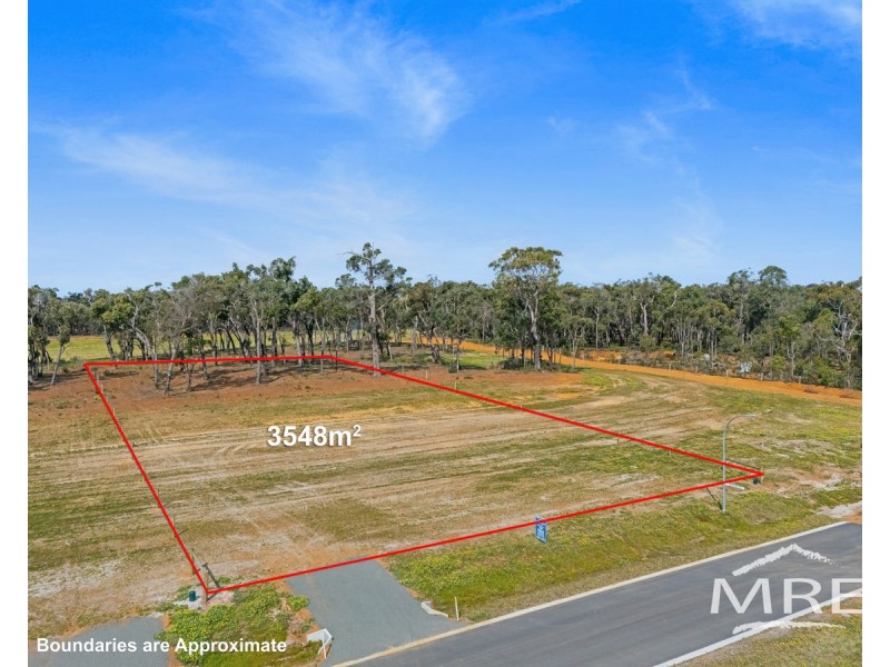 62 Robusta Crescent, Kalgan WA 6330