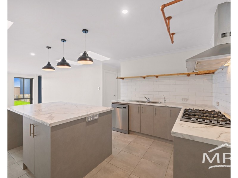 13 Cahill Court, Gledhow WA 6330