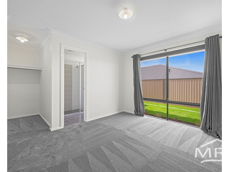 13 Cahill Court, Gledhow WA 6330