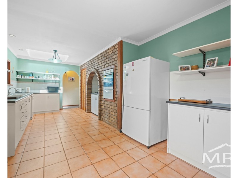 35 Queen Street, Little Grove WA 6330