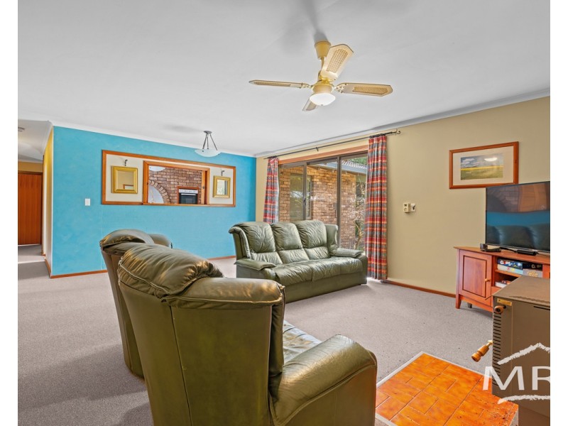 35 Queen Street, Little Grove WA 6330