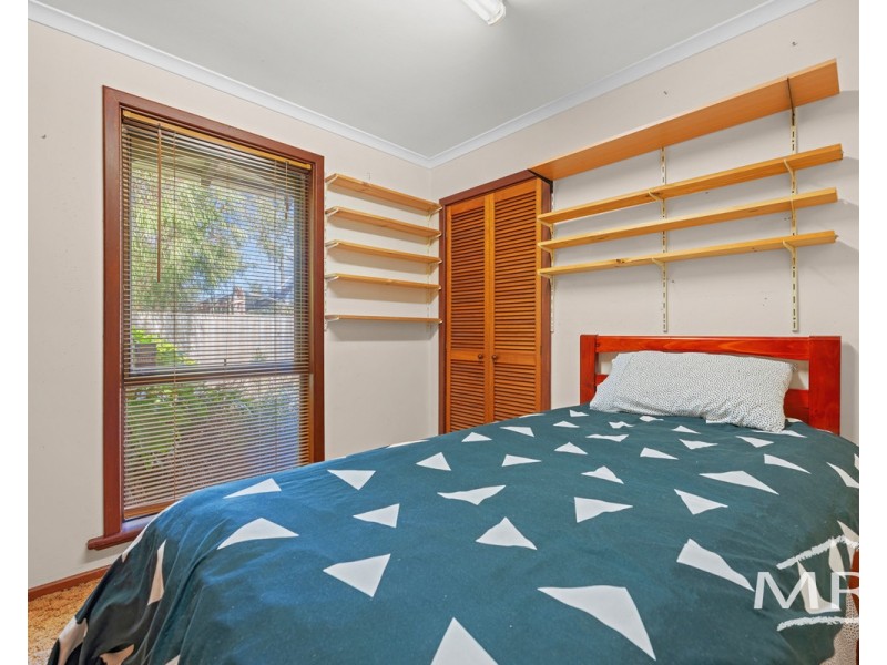 35 Queen Street, Little Grove WA 6330