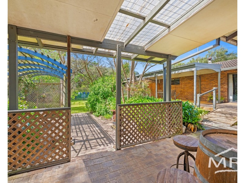 35 Queen Street, Little Grove WA 6330