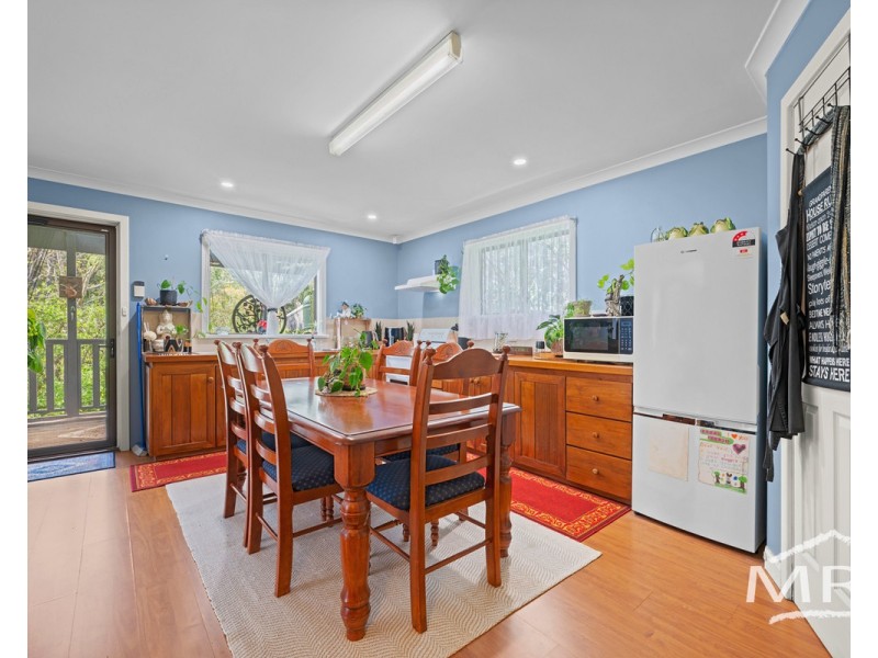 35 Queen Street, Little Grove WA 6330
