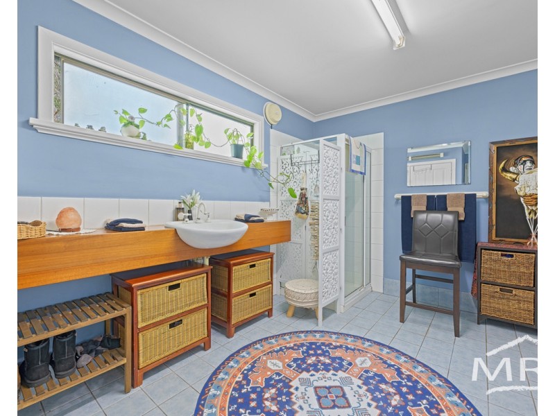 35 Queen Street, Little Grove WA 6330