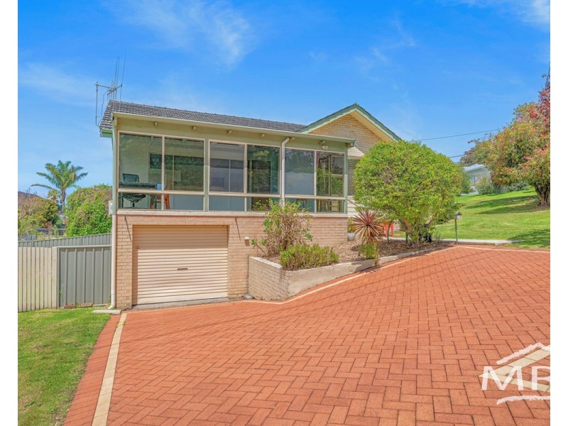 12 Johnston Street, Mount Melville WA 6330