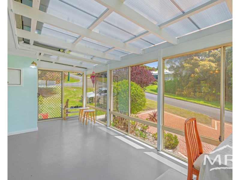 12 Johnston Street, Mount Melville WA 6330