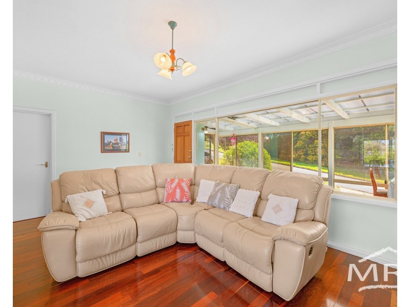 12 Johnston Street, Mount Melville WA 6330