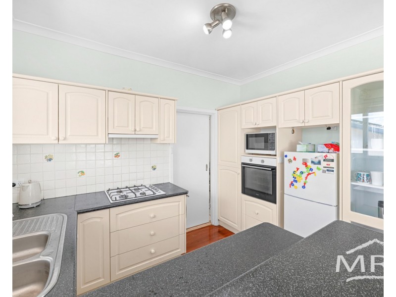 12 Johnston Street, Mount Melville WA 6330