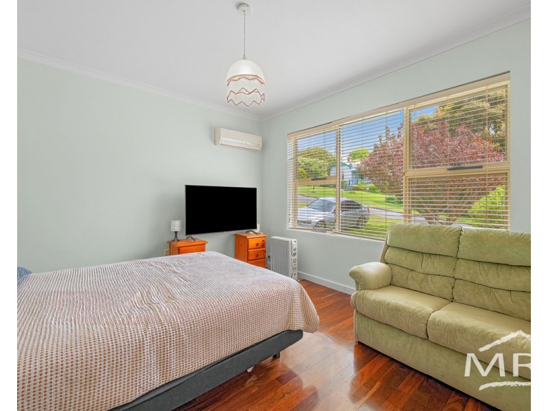 12 Johnston Street, Mount Melville WA 6330