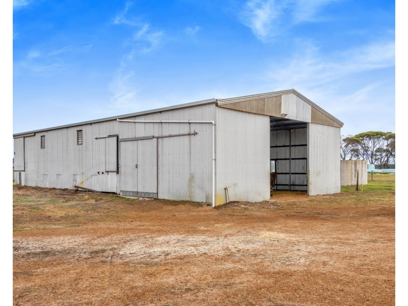 39949 South Coast Highway, Green Range WA 6328