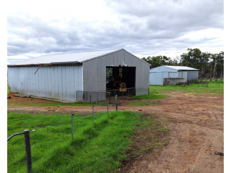 327 Lilydale Road, Youngs Siding WA 6330