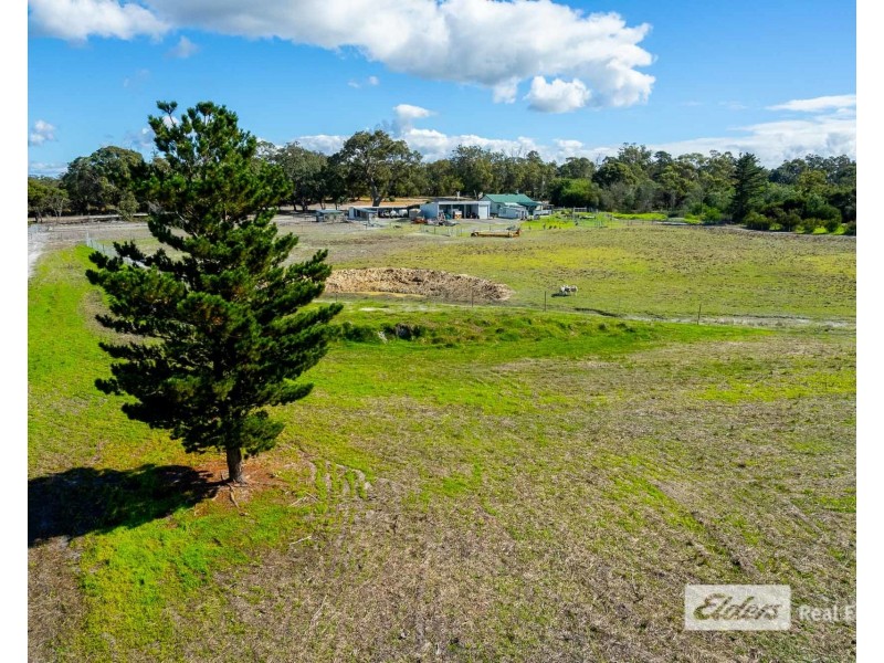 112 Hannan Way, Narrikup WA 6326