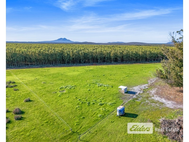 323 Dempster Road, Kalgan WA 6330